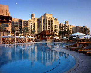 Работа в отелях Madinat Jumeirah - свежие вакансии в ОАЭ